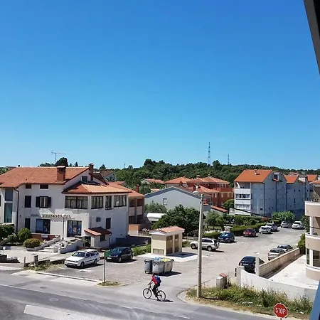 דירה Deluxe Perla פולה